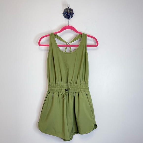 Abercrombie & Fitch Pants - Abercrombie & Fitch Green Athletic Shorts Romper Women's Small Travel Athletic